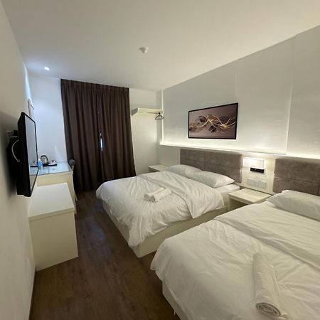 52 The Grace Hotel Muar Buitenkant foto