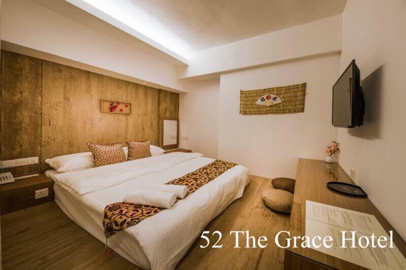 52 The Grace Hotel Muar Buitenkant foto